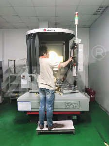 Optical curve grinding machine